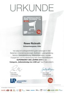 Rewe_Richrath-Auszeichnungen_Supermarkt_des_Jahres_Urkunde-207x300